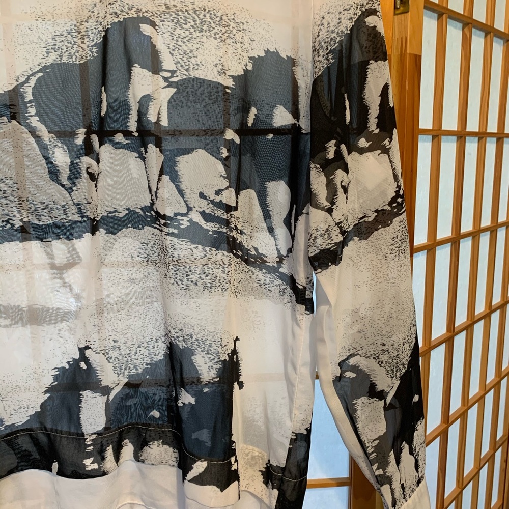 Sheer white blouse w/WILD HORSES. size S - Picture 3 of 5
